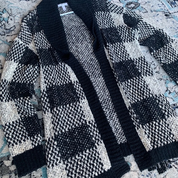 LEITH cardigan - Picture 6 of 6